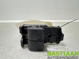 Gebruikte Elektrisch Raam Schakelaar Citroen C1 1.0 Vti 68 12V Prijs € 19,99 Margeregeling aangeboden door Bastiaan Autodemontage