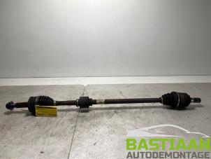 Begagnade Drivaxel, höger fram Kia Rio III (UB) 1.2 CVVT 16V Pris € 44,99 Marginaltabell erbjuds av Bastiaan Autodemontage