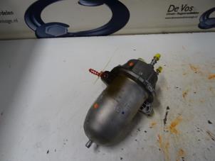 Używane Obudowa filtra paliwa Peugeot Boxer Cena € 115,00 Procedura marży oferowane przez De Vos Onderdelen