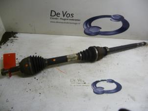 Begagnade Drivaxel, höger fram Peugeot 407 Pris € 80,00 Marginaltabell erbjuds av De Vos Onderdelen