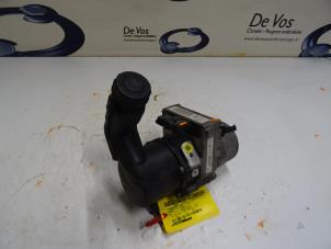 Gebruikte Stuurbekrachtiging Pomp Peugeot 508 Prijs € 250,00 Margeregeling aangeboden door De Vos Onderdelen