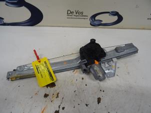 Gebruikte Ruitmechaniek 4Deurs links-voor Citroen DS4 Prijs € 80,00 Margeregeling aangeboden door De Vos Onderdelen