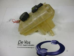 Gebruikte Expansievat Peugeot 407 (6D) 2.0 HDiF 16V Prijs € 25,00 Margeregeling aangeboden door De Vos Onderdelen