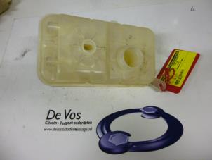 Gebruikte Expansievat Peugeot 407 (6D) 1.6 HDi 16V Prijs € 25,00 Margeregeling aangeboden door De Vos Onderdelen