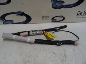 Używane Kurtyna Citroen C3 (SC) 1.2 PureTech 12V e-THP Cena € 100,00 Procedura marży oferowane przez De Vos Onderdelen