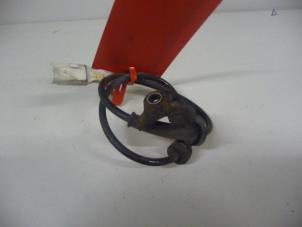 Gebruikte ABS Sensor Citroen C4 Berline (LC) 2.0 16V Prijs € 20,00 Margeregeling aangeboden door De Vos Onderdelen