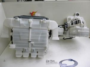 Gebruikte Kachelhuis Citroen C4 Picasso (UD/UE/UF) 1.6 HDi 16V 110 Prijs € 200,00 Margeregeling aangeboden door De Vos Onderdelen