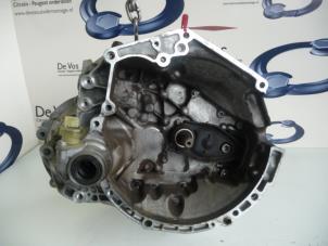 Begagnade Växellåda Peugeot 1007 (KM) 1.4 16V Pris € 550,00 Marginaltabell erbjuds av De Vos Onderdelen