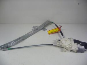 Gebruikte Ruitmechaniek 4Deurs rechts-voor Peugeot 407 (6D) 1.8 16V Prijs € 80,00 Margeregeling aangeboden door De Vos Onderdelen