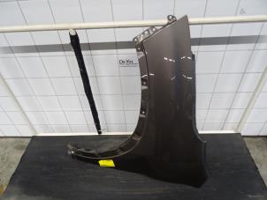 Begagnade Framskärm, vänster Citroen C4 Aircross Pris € 180,00 Marginaltabell erbjuds av De Vos Onderdelen