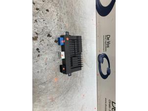 Używane Wzmacniacz radiowy Peugeot 508 (F3/FB/FH/FP) 1.6 16V GT PureTech 225 Cena € 250,00 Procedura marży oferowane przez De Vos Onderdelen