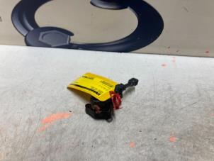 Begagnade Sensor (övriga) Peugeot 508 SW (F4/FC/FJ/FR) 1.6 16V Hybrid 225 Pris € 20,00 Marginaltabell erbjuds av De Vos Onderdelen