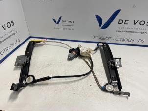 Begagnade Fönstermekanism, 4-dörrars, höger fram Peugeot 508 (F3/FB/FH/FP) 1.6 16V PureTech 180 Pris € 160,00 Marginaltabell erbjuds av De Vos Onderdelen