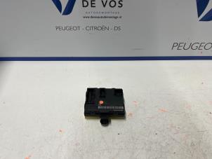 Begagnade Dator (diverse) Peugeot 308 (F3/FB/FH/FM/FP) 1.2 PureTech Hybrid 136 Pris € 115,00 Marginaltabell erbjuds av De Vos Onderdelen