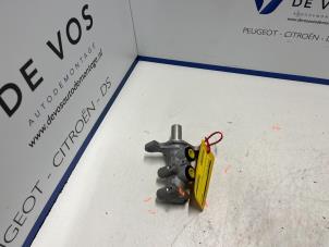 Begagnade Huvudcylinder Peugeot 208 II (UB/UH/UP) 1.2 Vti 12V PureTech 75 Pris € 50,00 Marginaltabell erbjuds av De Vos Onderdelen
