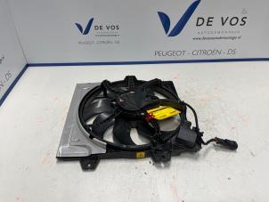 Gebruikte Koelvinhuis Peugeot 208 II (UB/UH/UP) 1.2 Vti 12V PureTech 75 Prijs € 160,00 Margeregeling aangeboden door De Vos Onderdelen