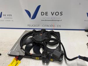 Gebruikte Koelvinhuis Peugeot 208 II (UB/UH/UP) 1.2 Vti 12V PureTech 100 Prijs € 135,00 Margeregeling aangeboden door De Vos Onderdelen