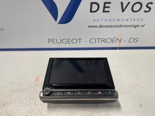 Gebruikte Display Interieur Citroen C3 Aircross I (2C/2R) 1.2 e-THP PureTech 110 Prijs € 300,00 Margeregeling aangeboden door De Vos Onderdelen