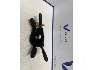 Begagnade Spak, rattstång Peugeot Partner (EF/EU) 1.2 PureTech 110 Pris € 250,00 Marginaltabell erbjuds av De Vos Onderdelen