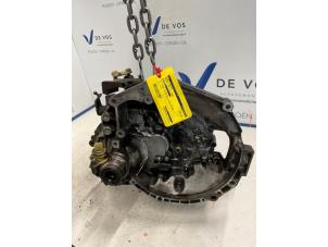 Begagnade Växellåda Peugeot 1007 (KM) 1.4 Pris € 250,00 Marginaltabell erbjuds av De Vos Onderdelen