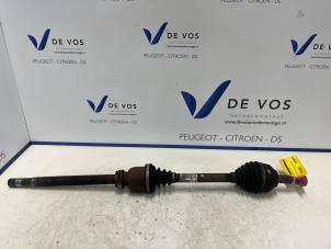 Gebruikte Aandrijfas rechts-voor Peugeot RCZ (4J) 2.0 HDi 16V FAP Prijs € 90,00 Margeregeling aangeboden door De Vos Onderdelen