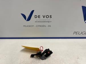 Begagnade Sensor (övriga) Peugeot 508 SW (F4/FC/FJ/FR) 1.2 12V PureTech 12V Pris € 30,00 Marginaltabell erbjuds av De Vos Onderdelen
