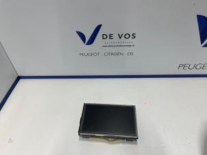 Używane Wyswietlacz wewnetrzny Peugeot 2008 (CU) 1.6 Blue HDi 100 Cena € 200,00 Procedura marży oferowane przez De Vos Onderdelen