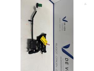 Gebruikte Sensor ACC (afstand) Peugeot 508 SW (F4/FC/FJ/FR) 1.5 BlueHDi 130 Prijs € 275,00 Margeregeling aangeboden door De Vos Onderdelen