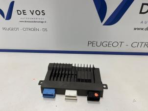 Używane Wzmacniacz radiowy Peugeot 508 Cena € 250,00 Procedura marży oferowane przez De Vos Onderdelen