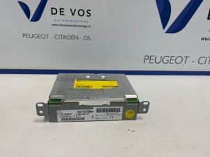 Gebruikte Radio Peugeot 208 II (UB/UH/UP) 1.2 Vti 12V PureTech 100 Prijs € 350,00 Margeregeling aangeboden door De Vos Onderdelen