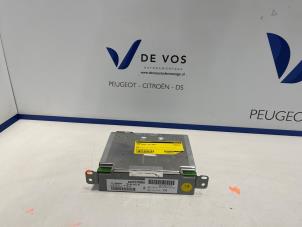 Gebruikte Radio Opel Mokka 1.2 Turbo 12V Prijs € 350,00 Margeregeling aangeboden door De Vos Onderdelen