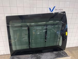 Używane Szyberdach Peugeot 308 SW (L4/L9/LC/LJ/LR) 1.2 12V e-THP PureTech 130 Cena € 450,00 Procedura marży oferowane przez De Vos Onderdelen