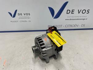 Gebruikte Dynamo Peugeot Expert (V1/VA/VB/VE/VF/VT/VY) 2.0 Blue HDi 145 16V Prijs € 550,00 Margeregeling aangeboden door De Vos Onderdelen