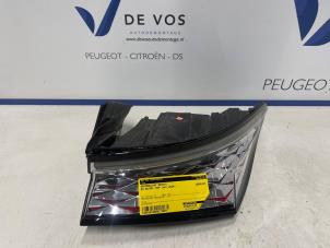 Gebruikte Achterlicht rechts DS Automobiles DS 4 1.6 16V E-Tense 225 Prijs € 225,00 Margeregeling aangeboden door De Vos Onderdelen