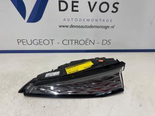 Gebruikte Achterlicht rechts DS Automobiles DS 4 1.6 16V E-Tense 225 Prijs € 135,00 Margeregeling aangeboden door De Vos Onderdelen