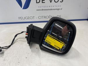 Używane Lusterko zewnetrzne prawe Peugeot Partner (EA//EF/EN/EU) 1.5 BlueHDi 100 Cena € 160,00 Procedura marży oferowane przez De Vos Onderdelen
