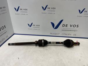 Gebruikte Aandrijfas rechts-voor Citroen DS 5 2.0 BlueHDI 150 16V Prijs € 90,00 Margeregeling aangeboden door De Vos Onderdelen