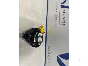 Używane Napinacz pasa bezpieczenstwa prawy DS Automobiles DS 7 1.6 16V E-Tense 225 Cena € 225,00 Procedura marży oferowane przez De Vos Onderdelen