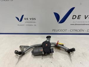 Gebruikte Ruitenwissermotor voor Citroen C3 Aircross I (2C/2R) 1.2 e-THP PureTech 110 Prijs € 135,00 Margeregeling aangeboden door De Vos Onderdelen