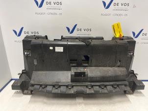 Begagnade Front Peugeot Partner (EF/EU) 1.5 BlueHDi 75 Pris € 80,00 Marginaltabell erbjuds av De Vos Onderdelen