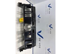 Begagnade Front DS Automobiles DS 7 Crossback 1.6 16V PureTech 225 Pris € 90,00 Marginaltabell erbjuds av De Vos Onderdelen