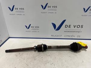 Gebruikte Aandrijfas rechts-voor Citroen DS 5 1.6 e-THP 165 16V Prijs € 115,00 Margeregeling aangeboden door De Vos Onderdelen