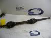 Drivaxel, höger fram från en Peugeot 407 2006