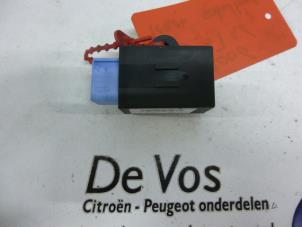 Gebruikte Module (diversen) Citroen C6 (TD) 2.7 HDiF V6 24V Prijs € 55,00 Margeregeling aangeboden door De Vos Onderdelen