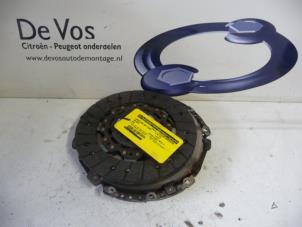 Gebruikte Koppelingsset (compleet) Peugeot RCZ (4J) 1.6 16V THP Prijs € 90,00 Margeregeling aangeboden door De Vos Onderdelen