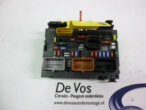 Begagnade Säkringsbox Peugeot 308 SW (4E/H) 1.6 VTI 16V Pris € 135,00 Marginaltabell erbjuds av De Vos Onderdelen