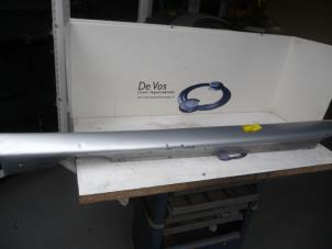 Gebruikte Zijskirt rechts Citroen Saxo 1.6 VTS Prijs € 45,00 Margeregeling aangeboden door De Vos Onderdelen