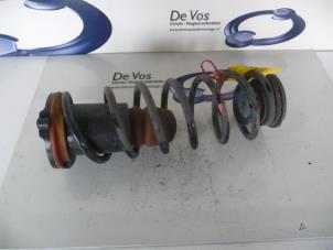 Używane Sprezyna srubowa tyl Citroen Nemo (AA) 1.3 HDi 75 Cena € 35,00 Procedura marży oferowane przez De Vos Onderdelen