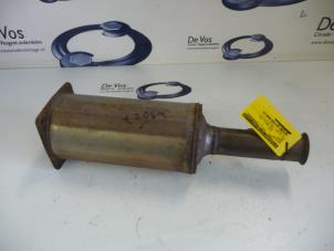 Gebruikte Roetfilter Peugeot 407 SW (6E) 2.0 HDiF 16V Prijs € 200,00 Margeregeling aangeboden door De Vos Onderdelen