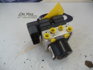 Gebruikte ABS Pomp Citroen C3 Prijs € 135,00 Margeregeling aangeboden door De Vos Onderdelen